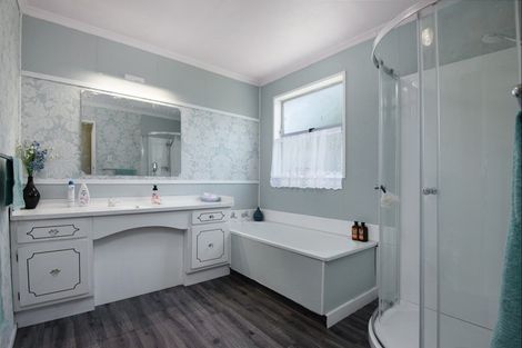 Photo of property in 152a Lethbridge Street, Feilding, 4702