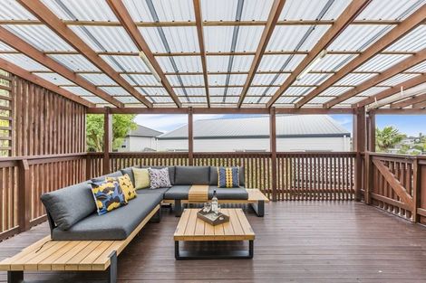 Photo of property in 1/15 Kennedy Avenue, Forrest Hill, Auckland, 0620