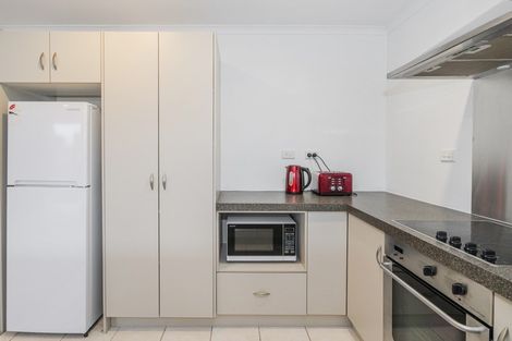 Photo of property in 86 Albert Street, Whitianga, 3510