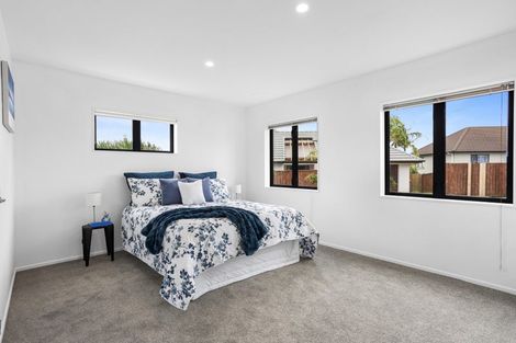 Photo of property in 105 Alec Craig Way, Gulf Harbour, Whangaparaoa, 0930