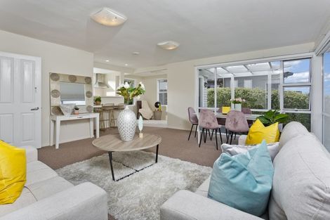 Photo of property in 1/33 Hythe Terrace, Mairangi Bay, Auckland, 0630