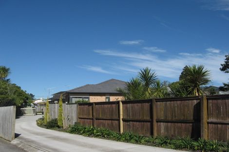 Photo of property in 33b Portadown Avenue, Pakuranga Heights, Auckland, 2010