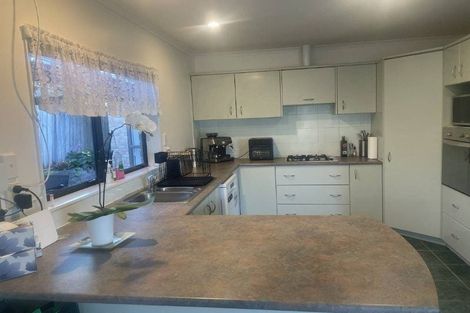 Photo of property in 19 Limerick Place, Dannemora, Auckland, 2016
