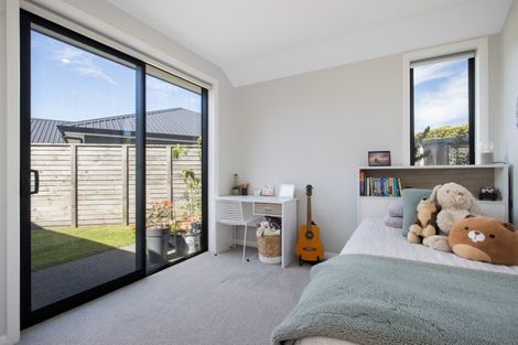 Photo of property in 2 Kingson Court, Omokoroa, 3114