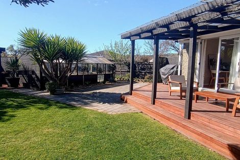 Photo of property in 8 Roberta Drive, Somerfield, Christchurch, 8024