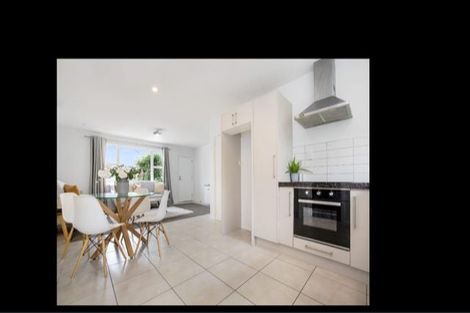 Photo of property in 2/111 Aikmans Road, Merivale, Christchurch, 8014