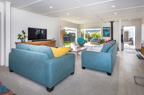 Photo of property in 107 Riverview Road, Whangamata, 3620