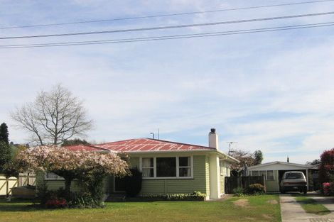 Photo of property in 22 Darroch Street, Fairy Springs, Rotorua, 3015