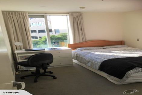 Photo of property in Piermont Apartments, 2f/82 Cable Street, Te Aro, Wellington, 6011