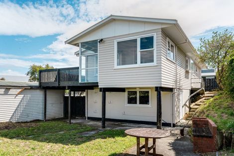 Photo of property in 172 Conclusion Street, Ascot Park, Porirua, 5024