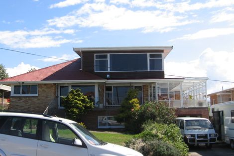 Photo of property in 134 Churchill Road, Rothesay Bay, Auckland, 0630