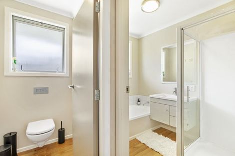 Photo of property in 43 Cedar Street, Maungaraki, Lower Hutt, 5010