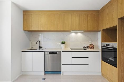 Photo of property in 1/5 Chevis Place, Pakuranga, Auckland, 2010