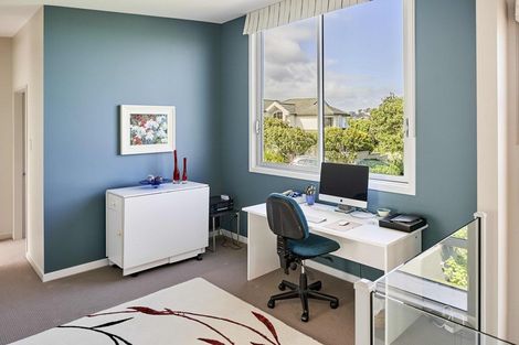 Photo of property in 14 Dornoch Place, Papakowhai, Porirua, 5024