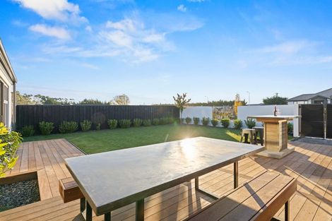 Photo of property in 43 Hotere Street, Rangiora, 7400