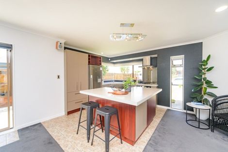 Photo of property in 7 Walnut Grove, Kelvin Grove, Palmerston North, 4414