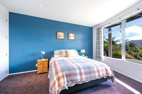Photo of property in 9 Caughley Grove, Karori, Wellington, 6012