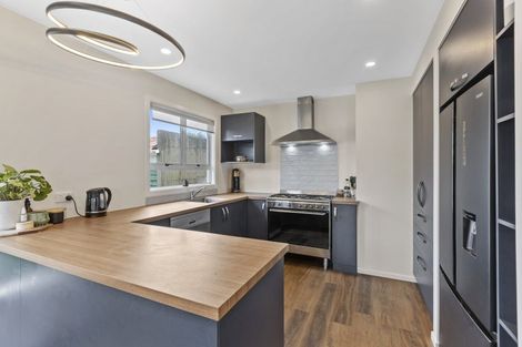 Photo of property in 14 Cowling Road, Hurdon, New Plymouth, 4310