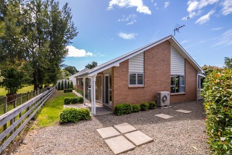 Photo of property in 7 Orchard Road, Greytown, 5712