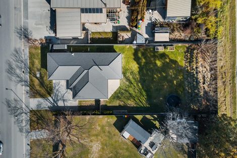 Photo of property in 20 Perriam Place, Mount Pisa, Cromwell, 9383