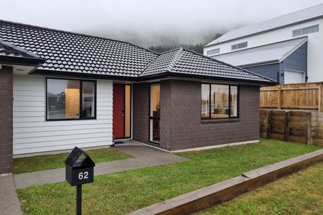 Photo of property in 62 Hokioi Drive, Kenepuru, Porirua, 5022