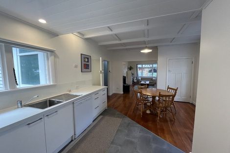 Photo of property in 45 Shakespeare Road, Bluff Hill, Napier, 4110