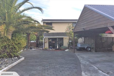 Photo of property in 1394 Whangaparaoa Road, Army Bay, Whangaparaoa, 0930