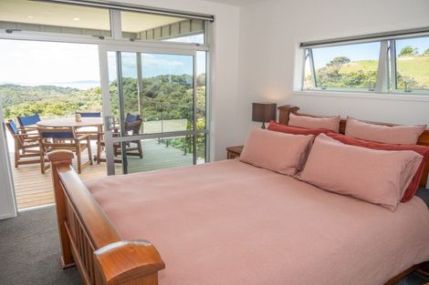 Photo of property in 34 Opoi Lane, Cable Bay, 0420