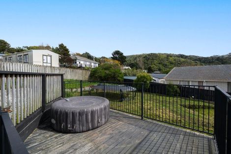 Photo of property in 11 Rangituhi Crescent, Takapuwahia, Porirua, 5022