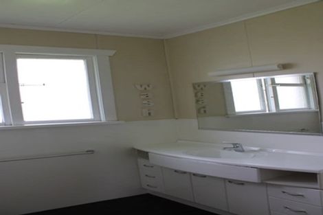 Photo of property in 29 Albert Street, Winton, 9720