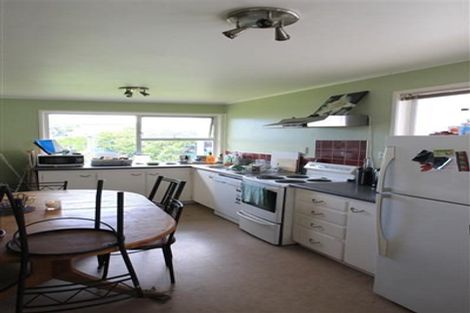 Photo of property in 70 Hellyers Street, Birkdale, Auckland, 0626