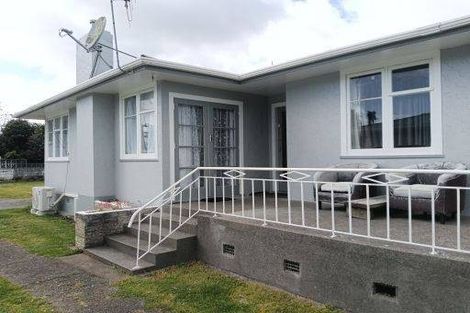 Photo of property in 10 Camellia Avenue, Aramoho, Whanganui, 4500