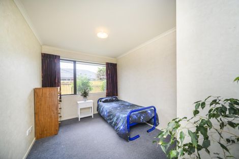 Photo of property in 20 Boston Parade, Kelvin Grove, Palmerston North, 4414