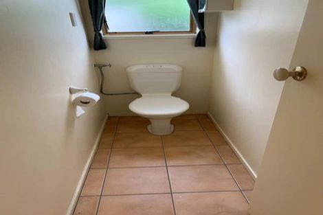 Photo of property in 36 Kiteroa Terrace, Rothesay Bay, Auckland, 0630