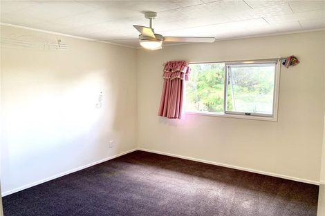 Photo of property in 68 Oreil Avenue, West Harbour, Auckland, 0618