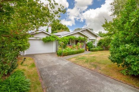Photo of property in 18 Carlton Avenue, Gonville, Whanganui, 4501