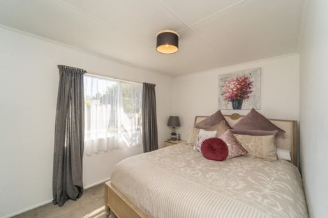 Photo of property in 13 Philip Street, Carterton, 5713