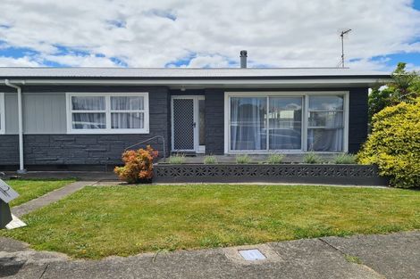 Photo of property in 49 Wavell Crescent, Lansdowne, Masterton, 5810