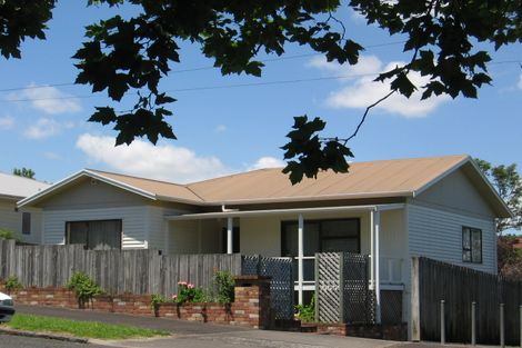 Photo of property in 16 St Albans Avenue, Mount Eden, Auckland, 1024