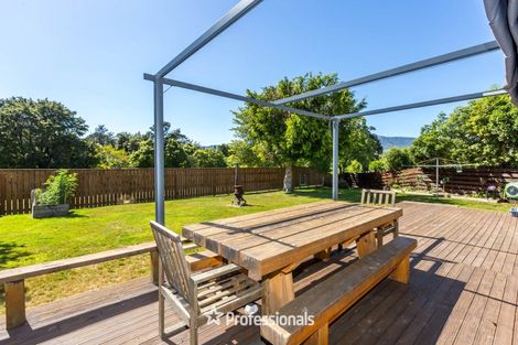 Photo of property in 58 Larchmont Grove, Totara Park, Upper Hutt, 5018