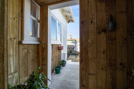 Photo of property in 17 Milmoe Street, Hawera, 4610