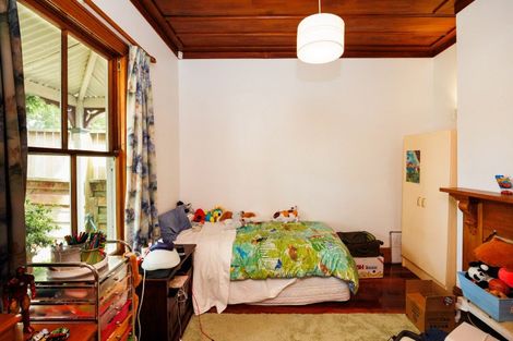 Photo of property in 174 Ruahine Street, Roslyn, Palmerston North, 4414