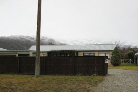 Photo of property in 12 Orchard Street, Clyde, 9330