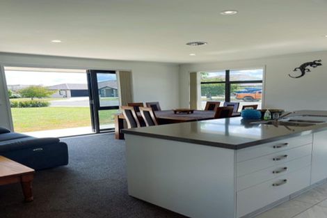 Photo of property in 14 Awanui Avenue, Te Kauwhata, 3710