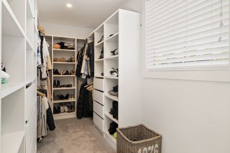 Photo of property in 5 Lens Way, Acacia Bay, Taupo, 3385