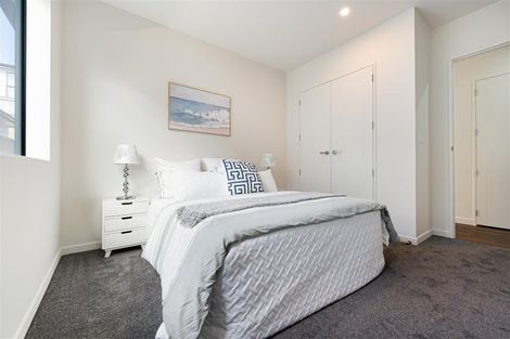 Photo of property in 52 Whakairo Crescent, Gulf Harbour, Whangaparaoa, 0930