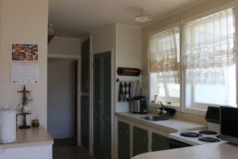 Photo of property in 43 Gorge Road, Maungaturoto, 0520