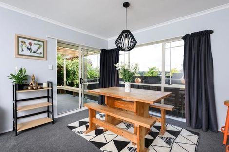 Photo of property in 12 Ridgemount Terrace, Welcome Bay, Tauranga, 3112
