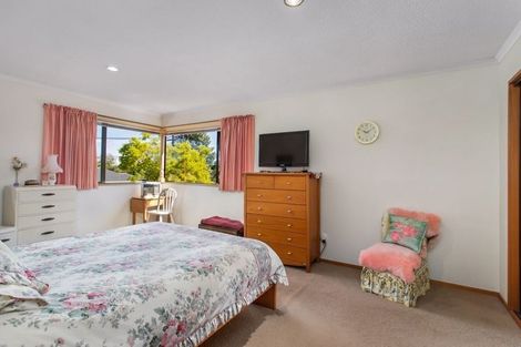 Photo of property in 10 Corfe Street, Ilam, Christchurch, 8041
