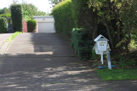 Photo of property in 2/16 Hedge Row, Sunnyhills, Auckland, 2010